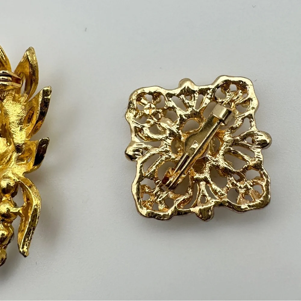 Vintage Rhinestone Gold Tone Brooch Pins Bundle of 2 Estate Costume Jewelry Lot - Picture 7 of 10